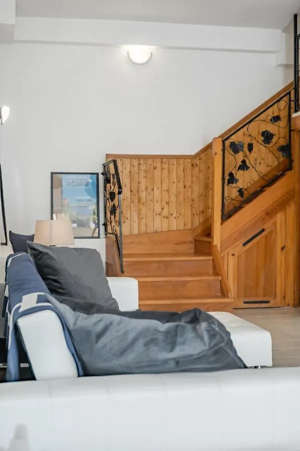 Appartement Le Saint Clair par Dodo-a-Cassis France